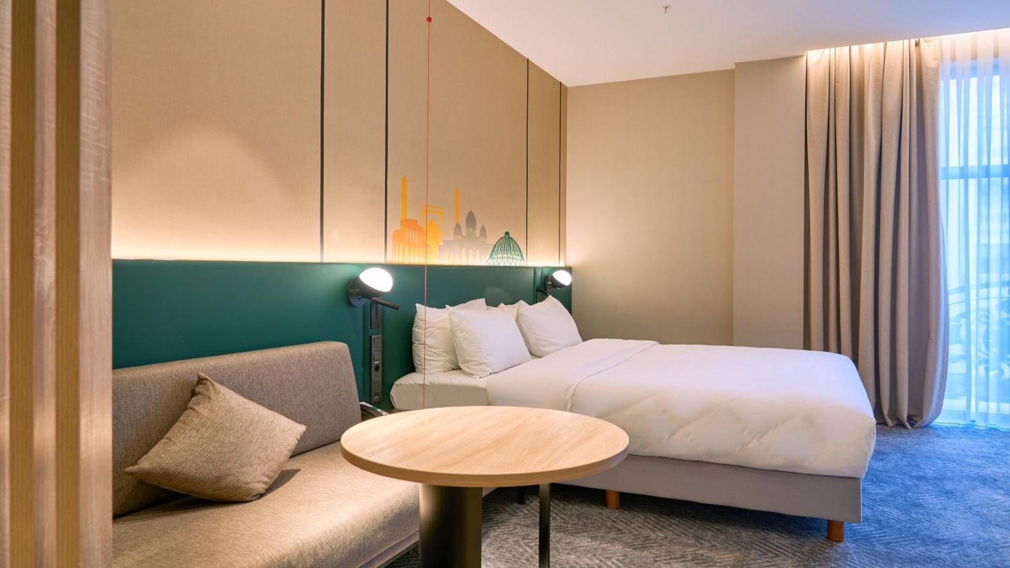 Holiday Inn Tashkent City By Ihg Exterior photo