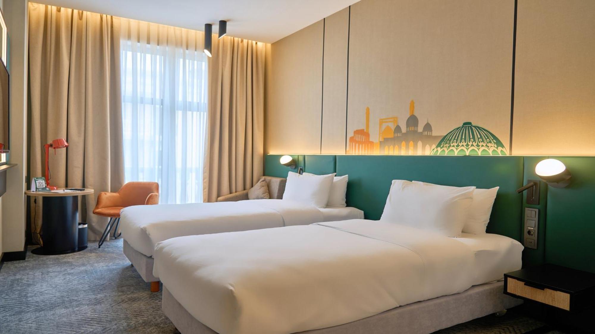 Holiday Inn Tashkent City By Ihg Exterior photo