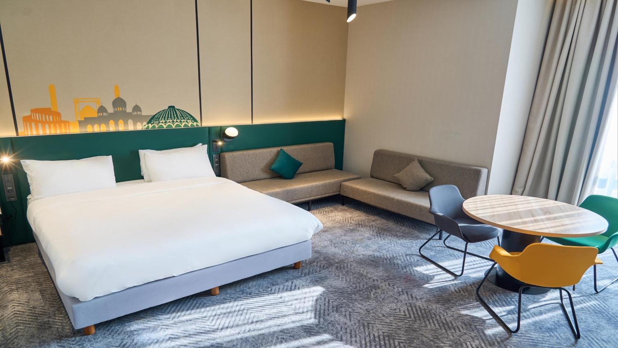 Holiday Inn Tashkent City By Ihg Exterior photo