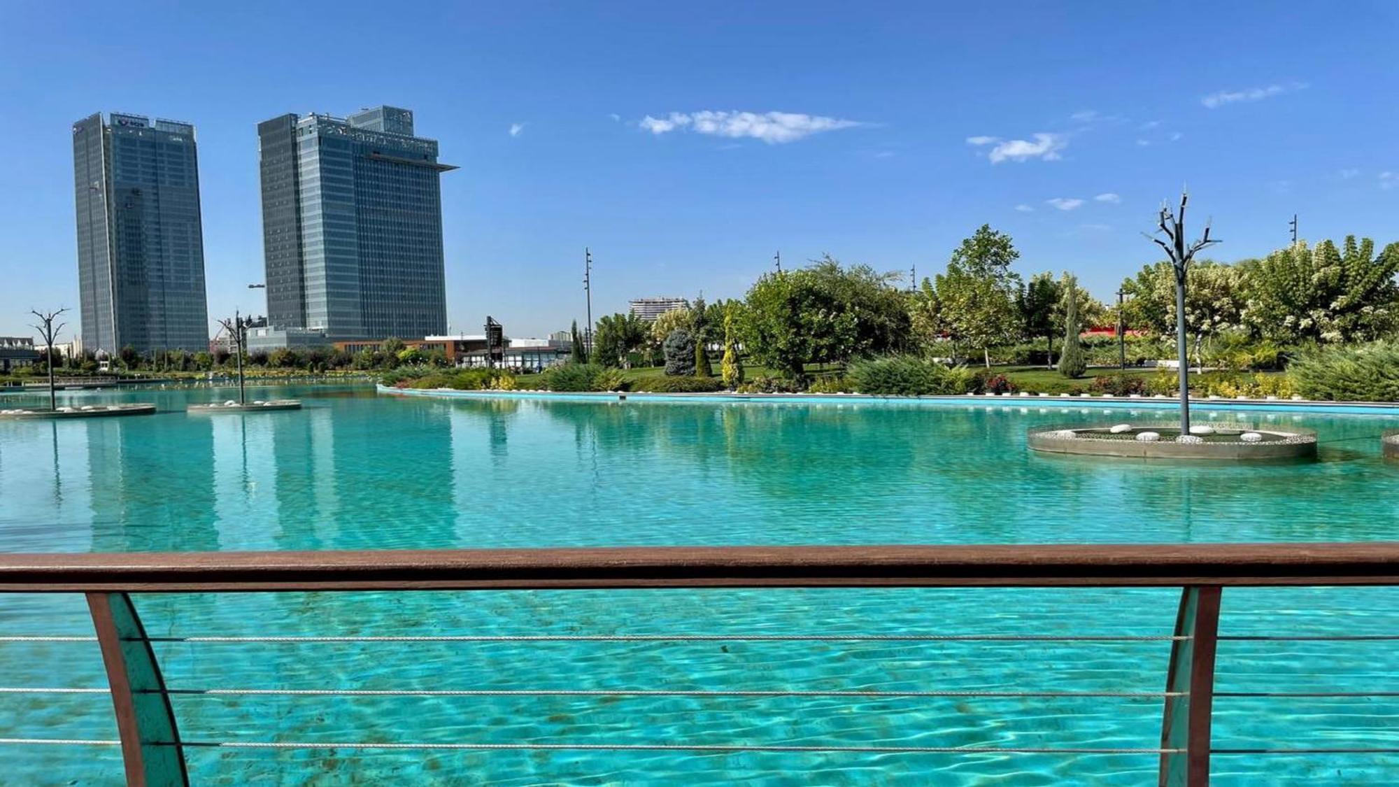 Holiday Inn Tashkent City By Ihg Exterior photo